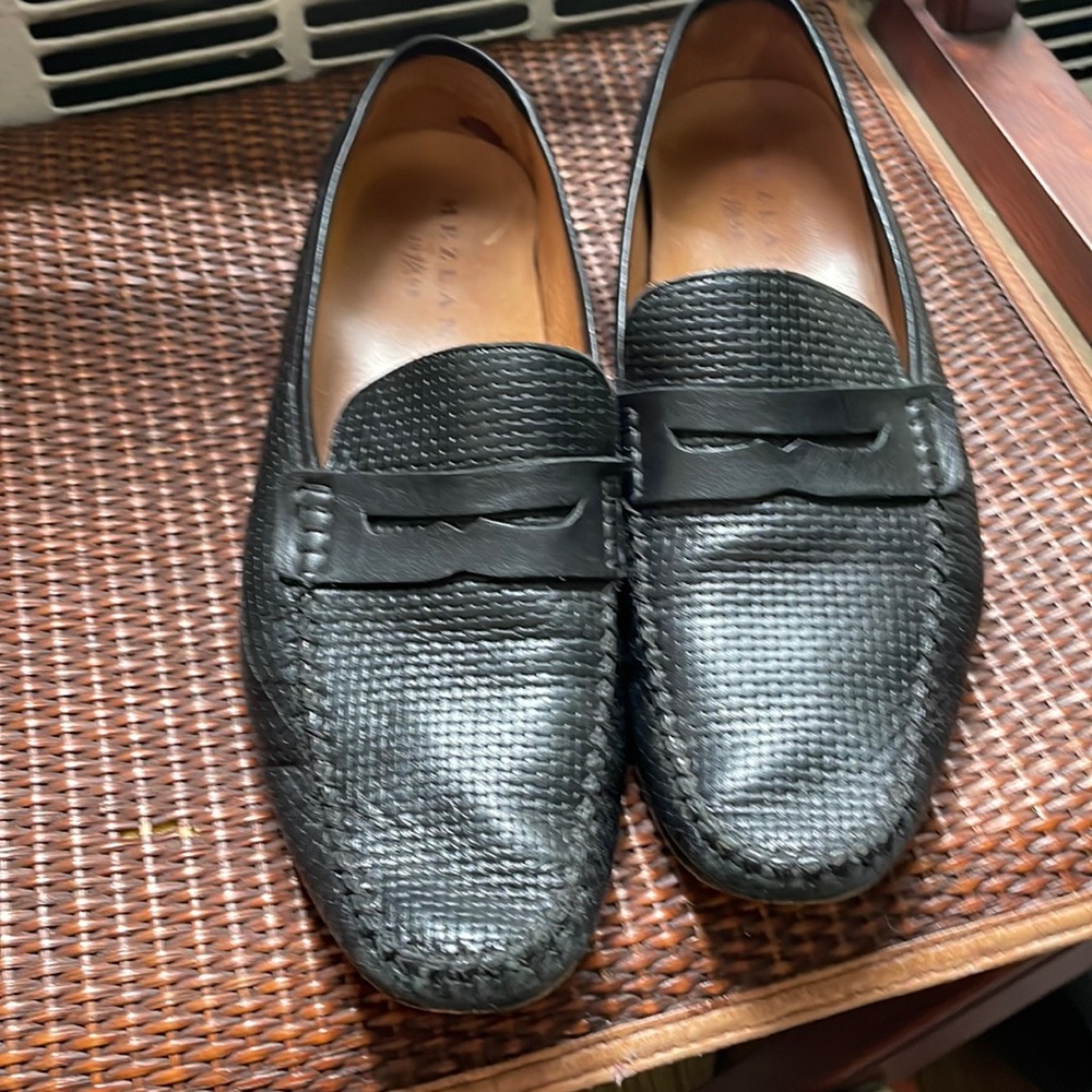 Mezlan men’s black loafers